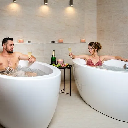 Dvur Stran & Wellness